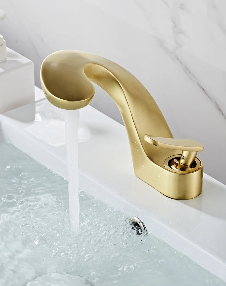 Luxury Bathroom Faucet Curve Single Handle Wash Basin Sink Faucet Hot And Cold Water Sink Mixer Tap Brass Deck Mounted Torneira