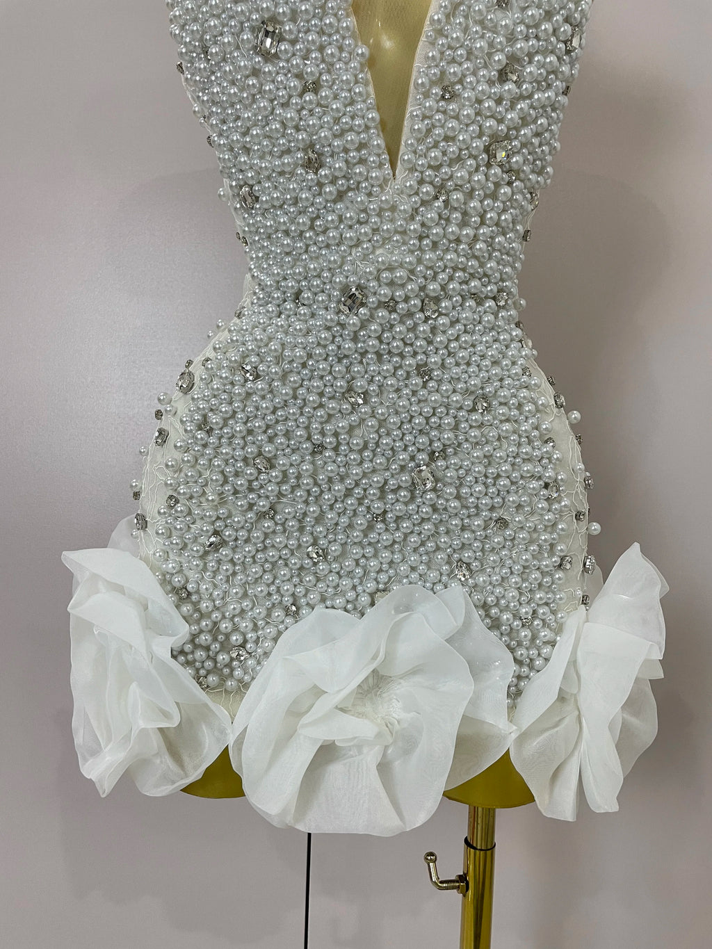 High Quality Luxury Shiny Diamonds Pearl Flowers Deep V Halter Short Dress Women Celebrate Eveing Celebrity Birthday Party Dress