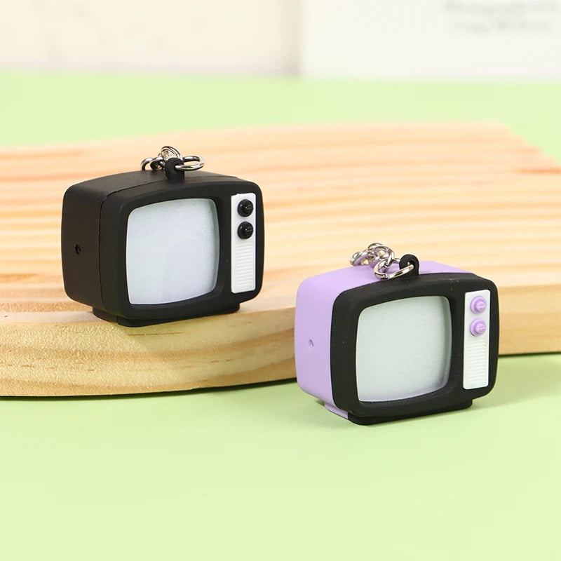 Creative Mini Retro Television Keychain Miniature Television Tv Model Toy Creative Children Toy Keychain Pendant