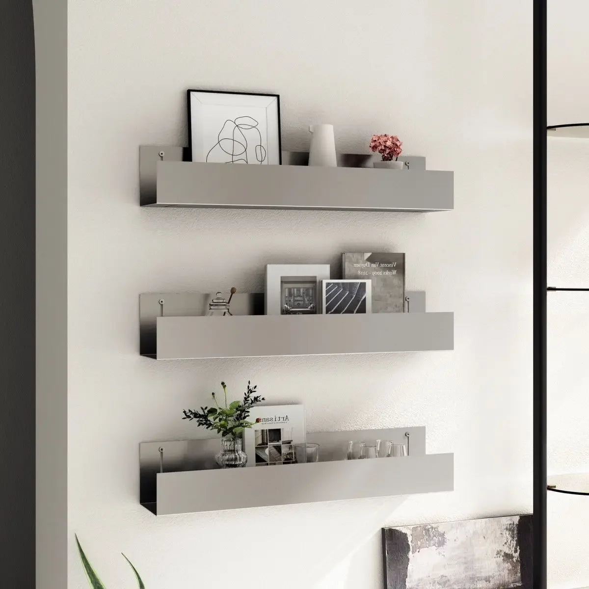 Modern Light Luxury Style Bar Coffee Shop Minimalist Art Pendant Wall-Mounted Decoration Stainless Steel Storage Rack Customized