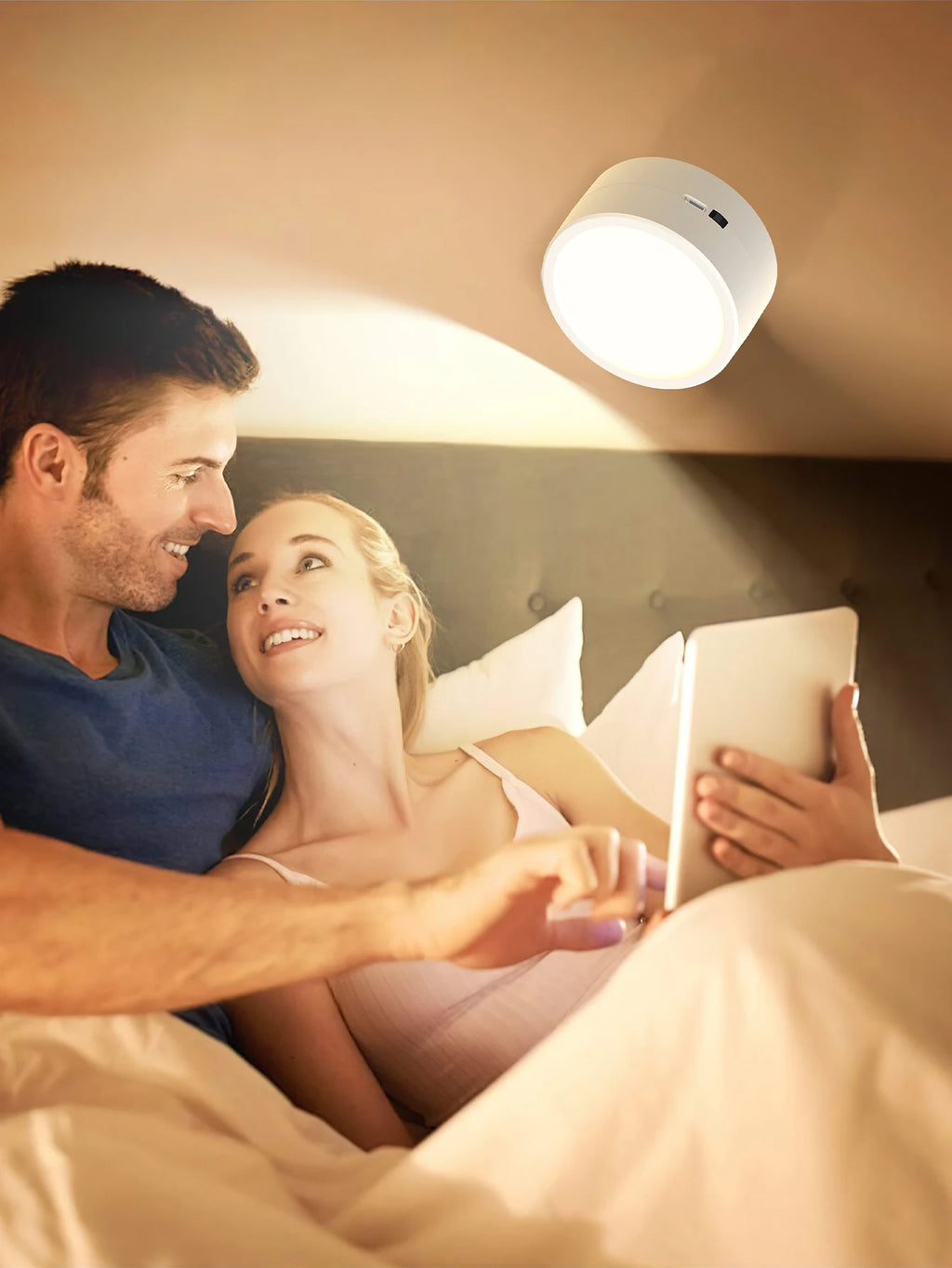 Modern Magnetic Wall Lights LED Wall Lamp 360° Rotation Wall Mounted Lights with Remote RGB Rechargeable Wall Sconce Room Decor