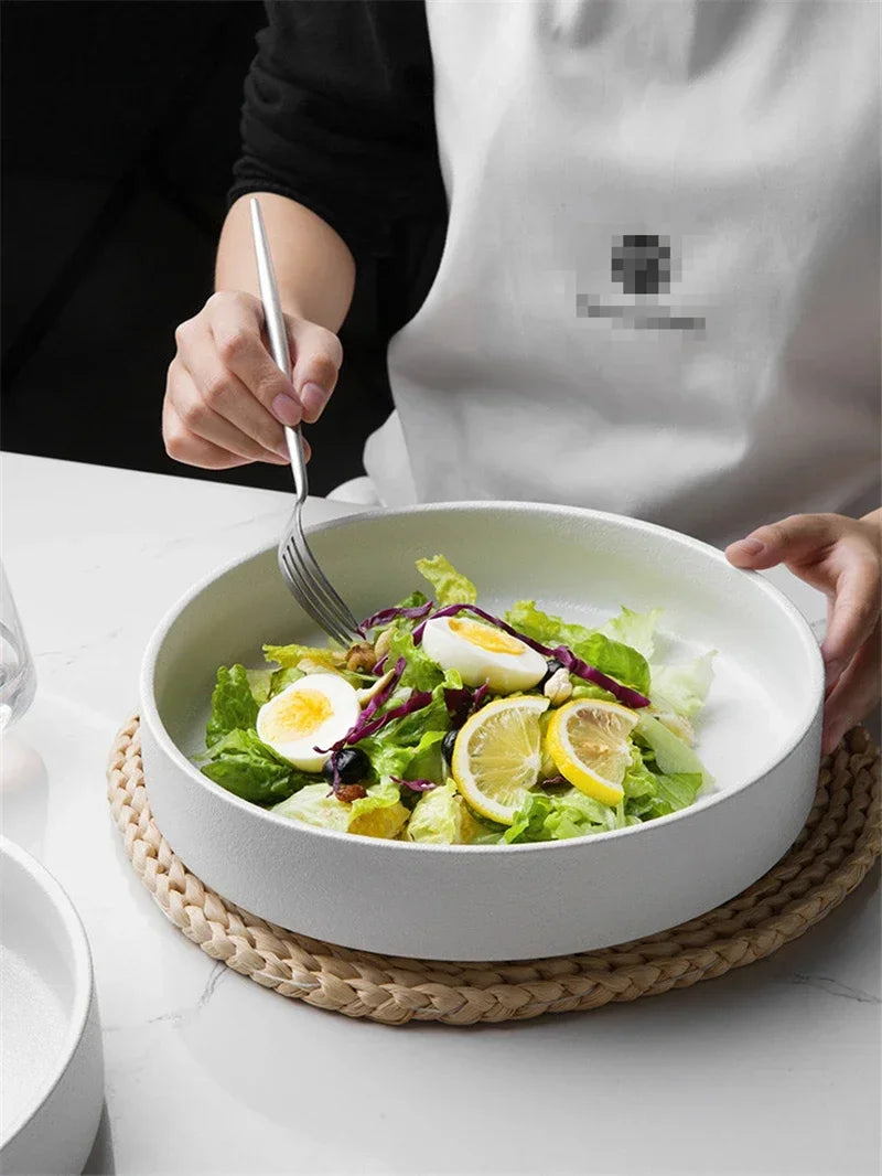 Simple black and white deep plate soup plate Western dish round dish salad plate frosted ceramic large baked household