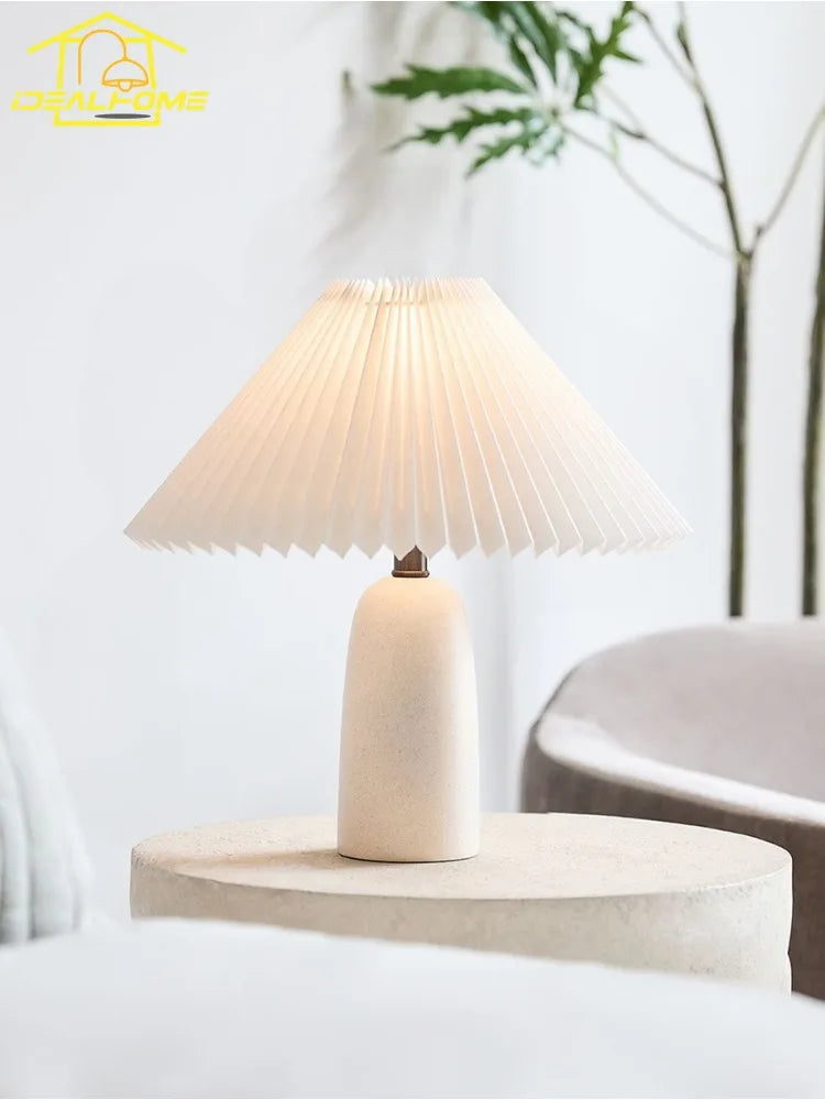 Nordic Design Romantic Atmosphere Pleated Ceramic Table Lamp LED E27 Minimalist Modern Light Fixture Bedroom Bedside Living Room