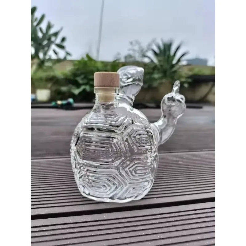 Funny Whiskey Glass Decanter Eagle 10Oz Glass Whiskey Wine Bottle Statue Decoration for Bar Office Home