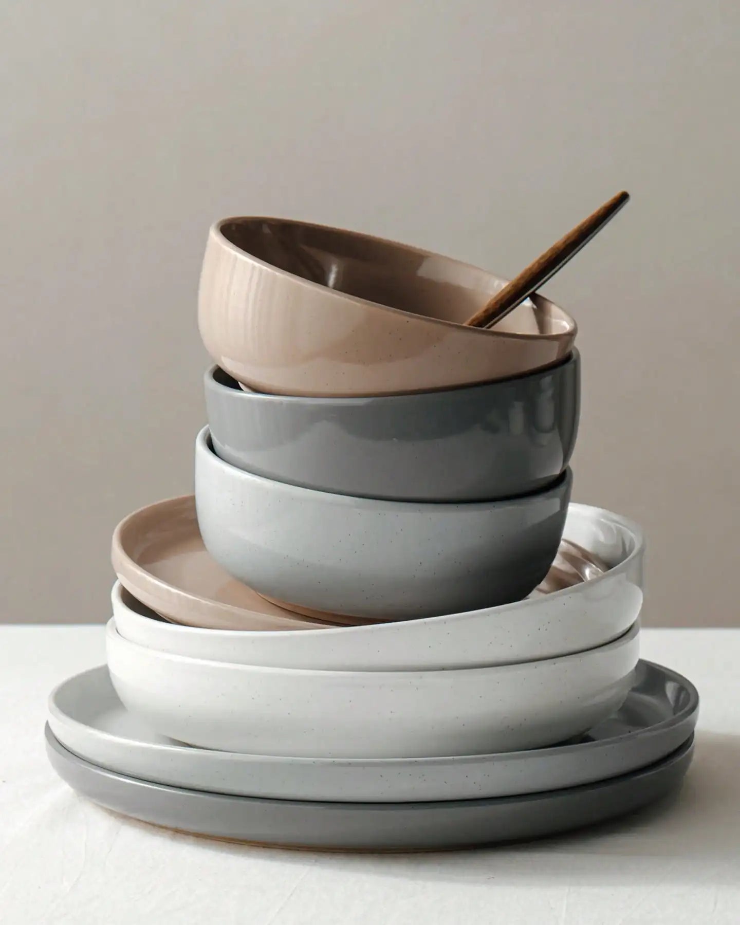 Dinnerware Sets Nordic Modern Dishes Set For 4 Off White Speckled Glazed Ceramic Stoneware 12 Pieces Plates And Bowls Set Microwave Safe For Home Kitchen Dining Housewarming Thanksgiving Christmas Gift