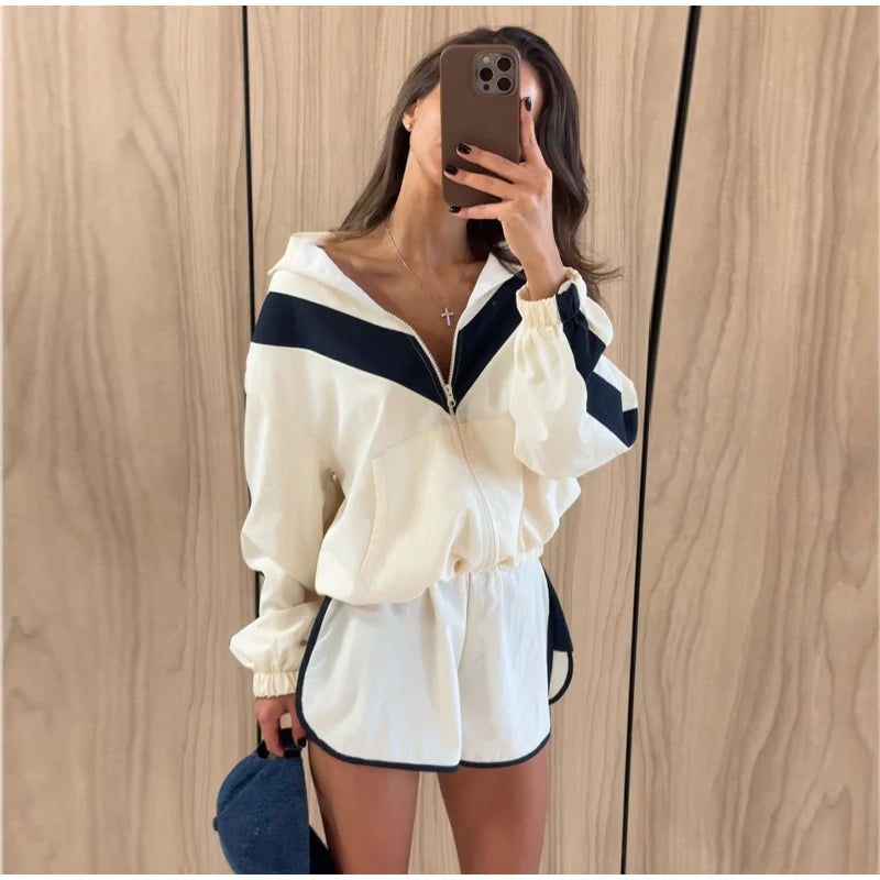 Fashion Contrast 2 Piece Short Set Women's Stand Collar Zip Lightweight Jacket Loose Mini Shorts 2026 New Lady Casual Outfit