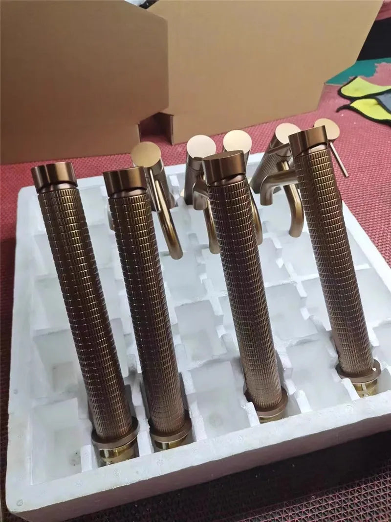Brushed Rose Gold Bathroom Faucet Brushed Gold Basin Faucet Art Carved Sink Tap Hot & Cold Grey Lavatory Faucet Crane Water Tap