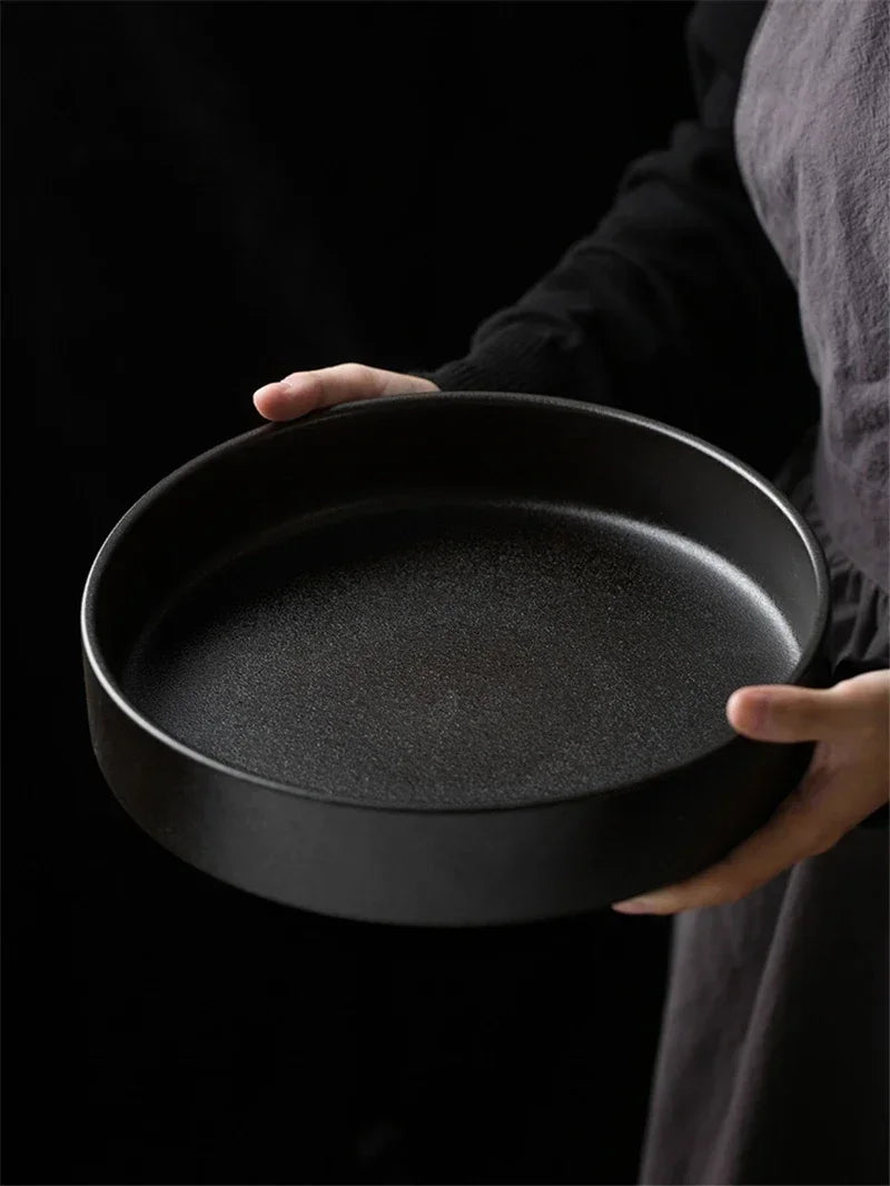 Simple black and white deep plate soup plate Western dish round dish salad plate frosted ceramic large baked household