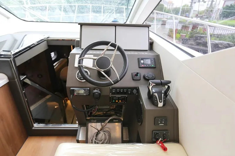 Customizable 2026  Factory Direct 41ft Aluminum Alloy  Luxury Yacht CE High Speed Sport Boat with Outboard Machine for Sale