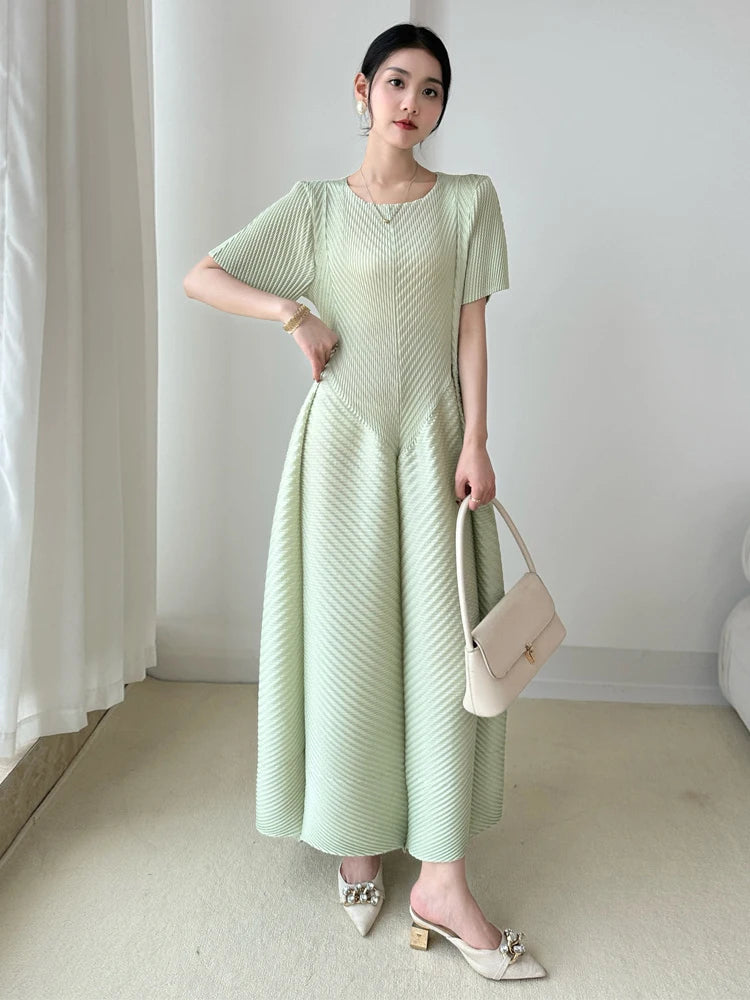 LANMREM High End Purple Pleated Women's Dress 2025 New Round Neck Short Sleeved Spliced Design Ball Gown Summer Dresses 2DB3489