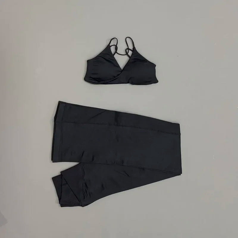 2Pcs Women Sports Yoga Set Halter Neck Sports Bra Flare Leggings Seamless Hip Lifting Quick Dry Gym Fitness Workout Activewear