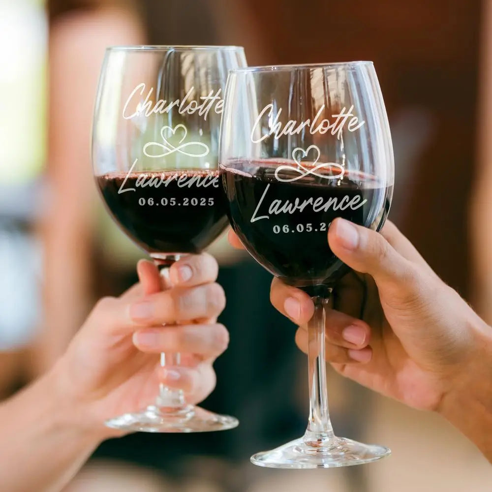 Personalized Engraved Wine Glasses Monogram Anniversary Couple Wine Glasses Set of 2pcs Wedding Toasting Glass Housewarming Gift