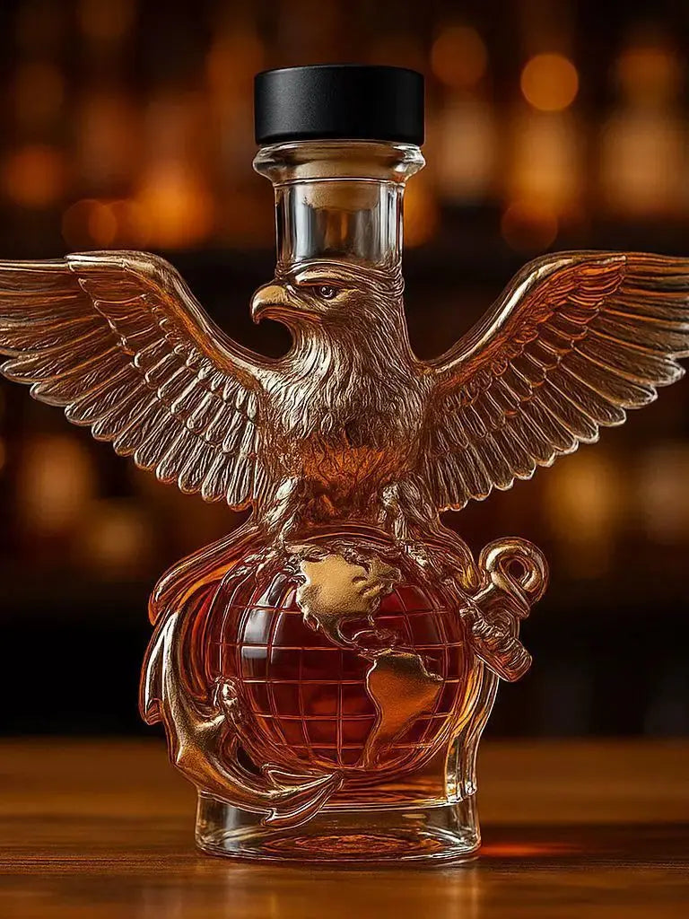 Funny Whiskey Glass Decanter Eagle 10Oz Glass Whiskey Wine Bottle Statue Decoration for Bar Office Home