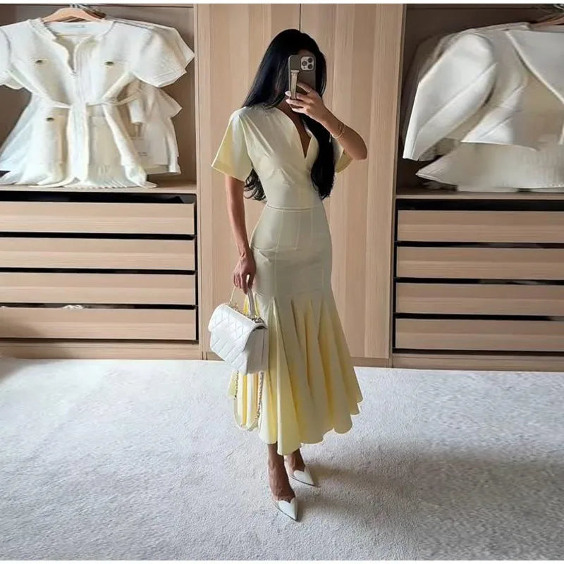 Elegant Pleated Waist-cinching Long Dress Women's Sexy V-neck Short Sleeve Bodycon Dresses 2026 Summer New Lady Solid Robes