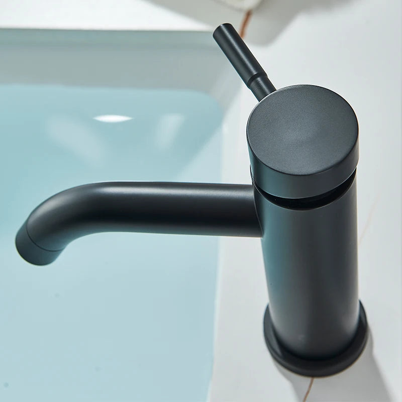 2026 New Matte Black Bathroom Basin Faucet Single Lever Sink Faucets Hot and Cold Water Mixer Tap Deck Mounted Single Hole Crane