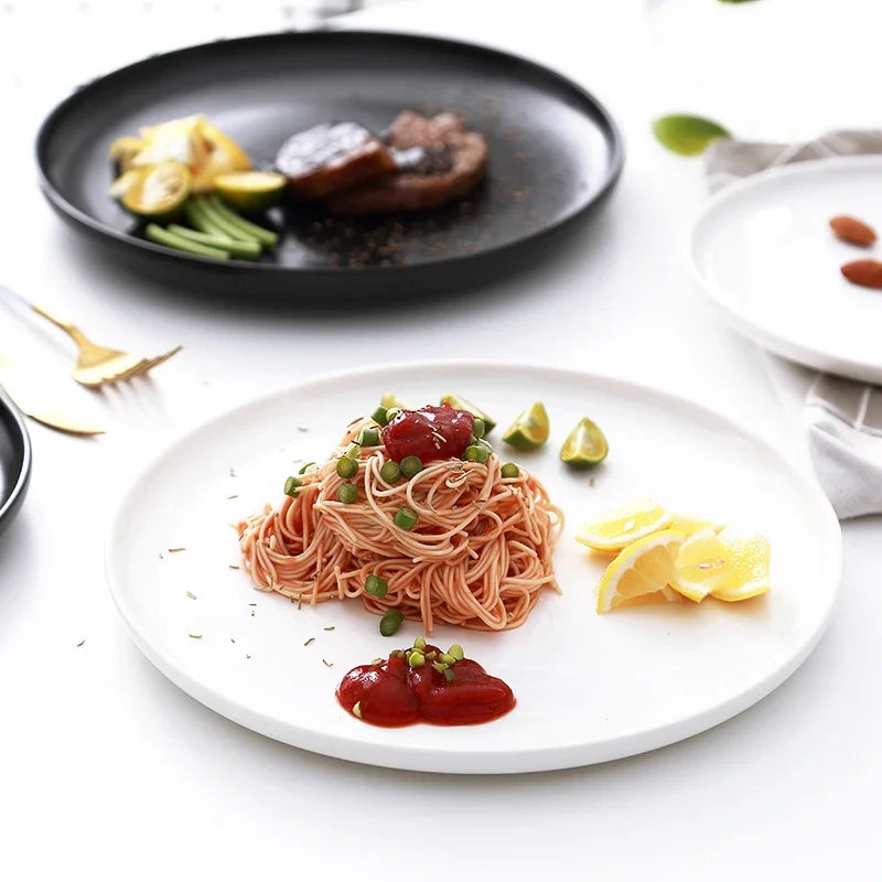10 inch ceramic black and white Western style steak plate Commercial tableware Modern household circular sushi salad plate