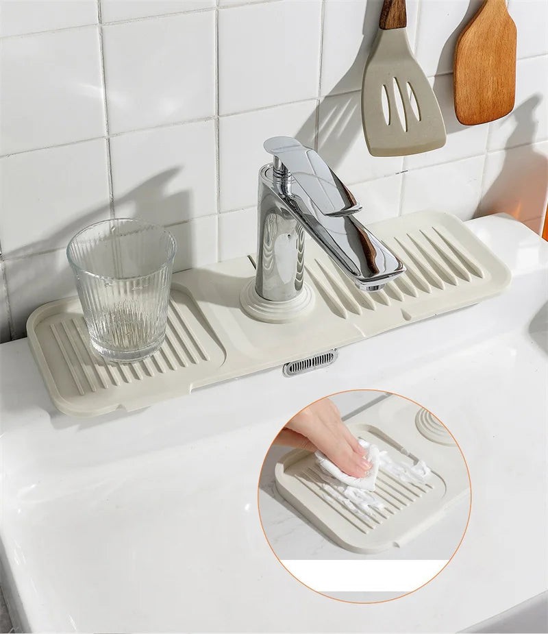 Kitchen Silicone Sink Faucet Splash Pad Splash Catcher Countertop Protector Mat Draining Pad Drainage Drying Pad Kitchen Gadgets