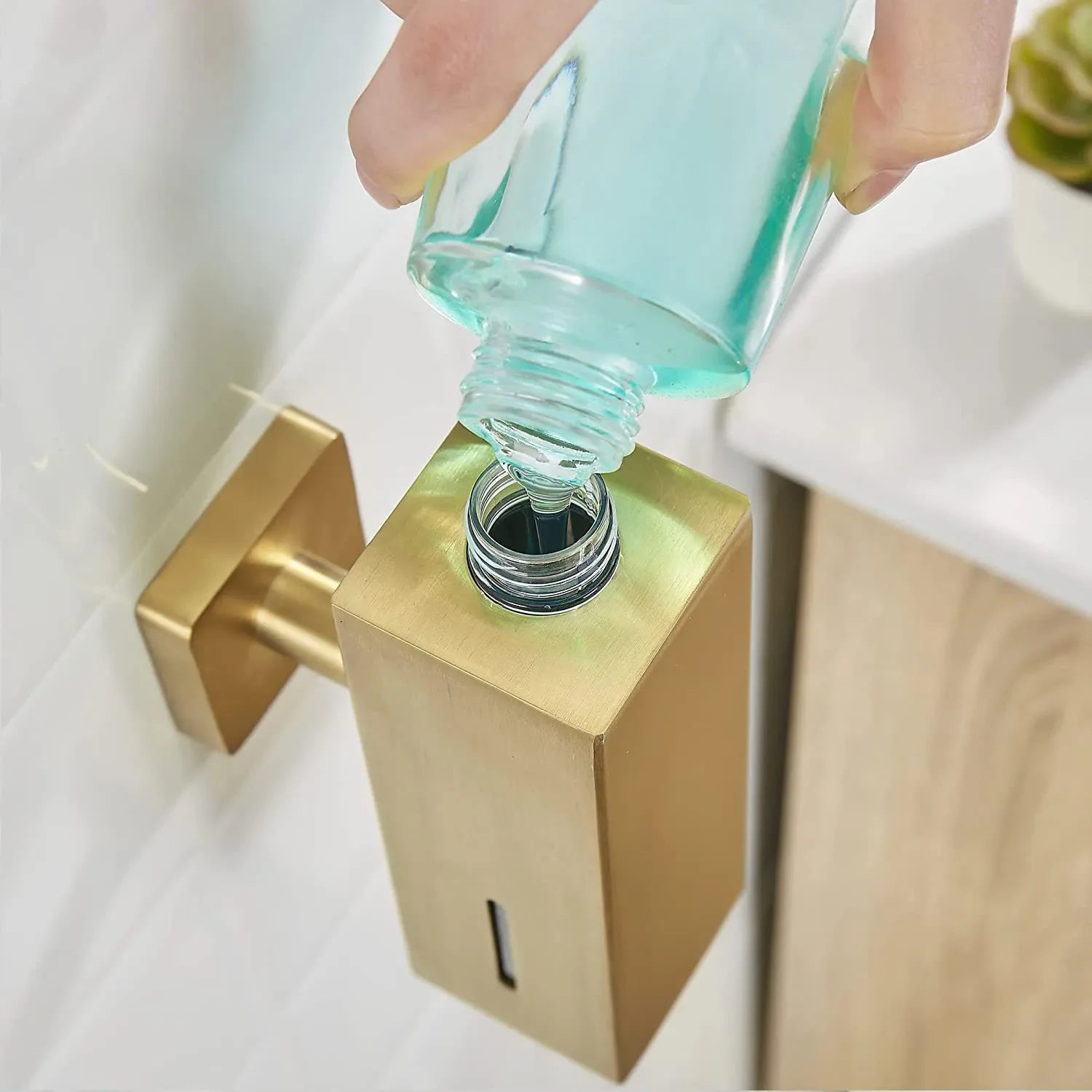 304 Brushed Stainless Steel Manual Soap Dispenser Wall Mounted Golden Black Square Round Soap Dispenser for Hotel Bathrooms