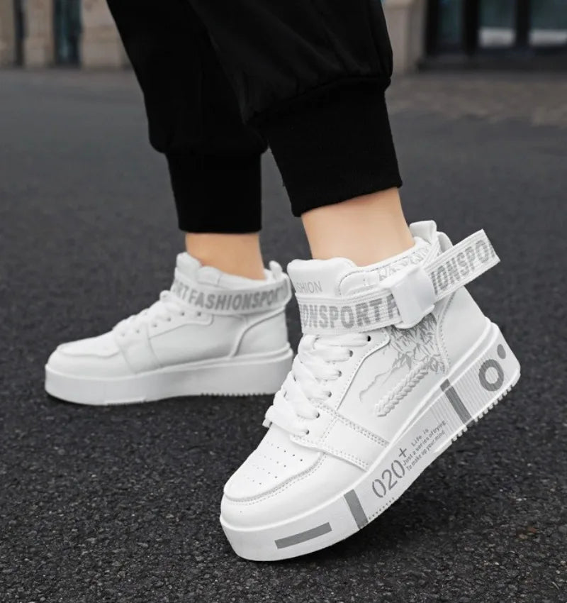 2026Men High Top Boots Platform Vulcanized Sneakers Lace Up Soft Sole Men Casual Walking Shoes Ankle Boots Tenis Masculino 39-45