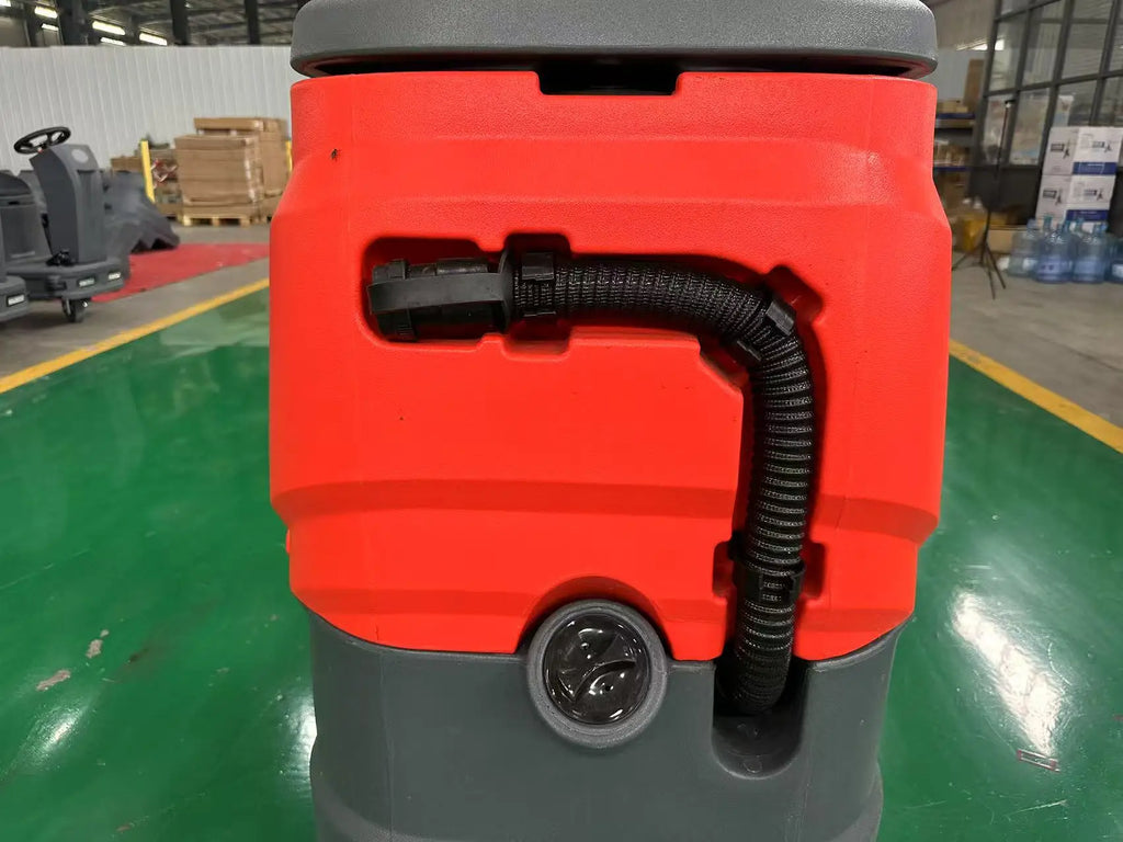 New High-voltage Electric Riding Self-Propelled Factory Floor Cleaner, 24V100AH 100L Tank, Professional Cleaning,