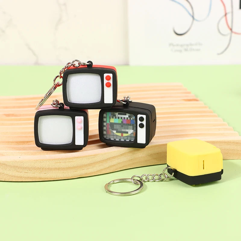 Creative Mini Retro Television Keychain Miniature Television Tv Model Toy Creative Children Toy Keychain Pendant