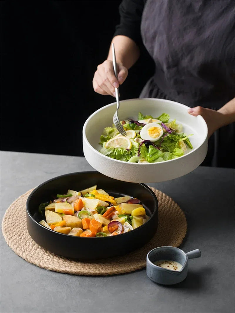 Simple black and white deep plate soup plate Western dish round dish salad plate frosted ceramic large baked household