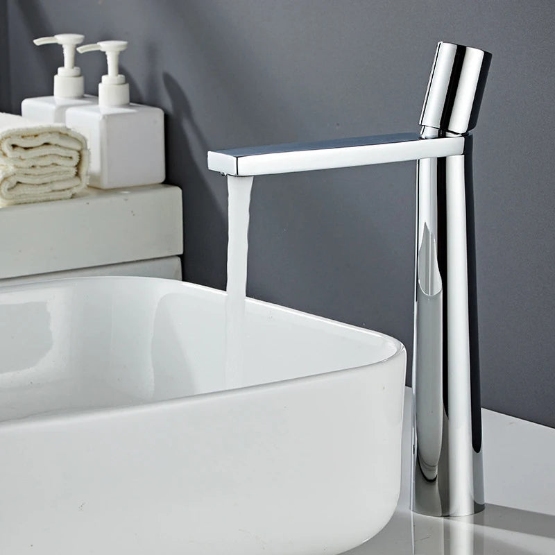 Bathroom Basin Faucet Stainless steel Mixer Tap Black/Chrome/White Wash basin Faucet Single Handle Hot and Cold Faucet