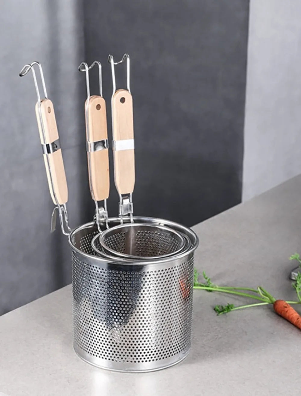 Durable Thickened Stainless Steel Funnel Wooden Handle Multifunctional Pasta Basket Strainer Kitchen Gadgets Deep Fry Basket