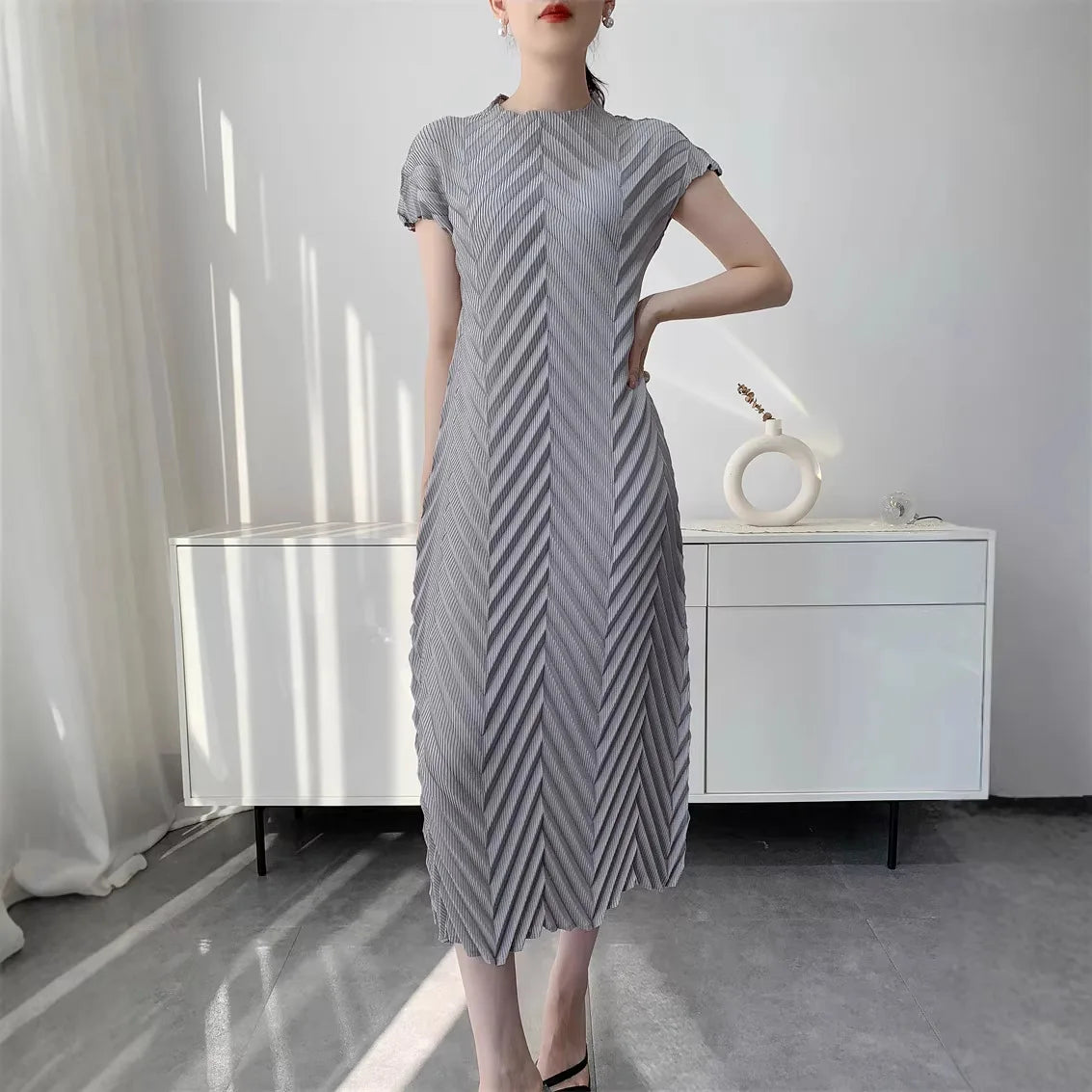 Miyake Handmade Pleated Dress Women's 2026 Spring New Solid Color Half-high Collar Sleeves Pullover Elegant Pleated Skirt