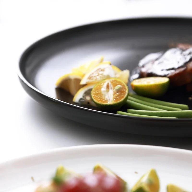 10 inch ceramic black and white Western style steak plate Commercial tableware Modern household circular sushi salad plate