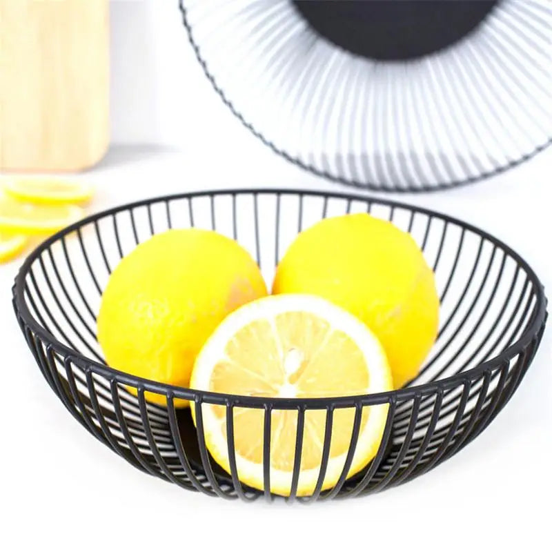 Black Storage Basket Creative European Fruit Snacks Candy Basket Desktop Bedroom Kitchen Fruit Basket Decorations Iron Hollow