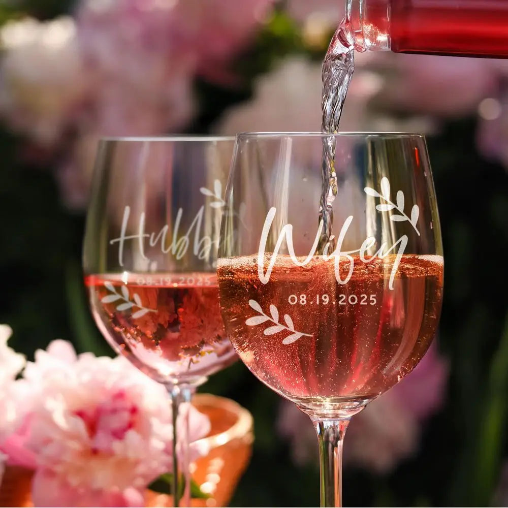 Personalized Engraved Wine Glasses Monogram Anniversary Couple Wine Glasses Set of 2pcs Wedding Toasting Glass Housewarming Gift