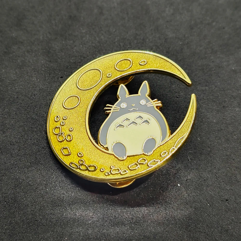 High-quality enamel brooch, cute moon cat brooch, suitable for backpacks, clothes, blog decorations, and holiday small gifts