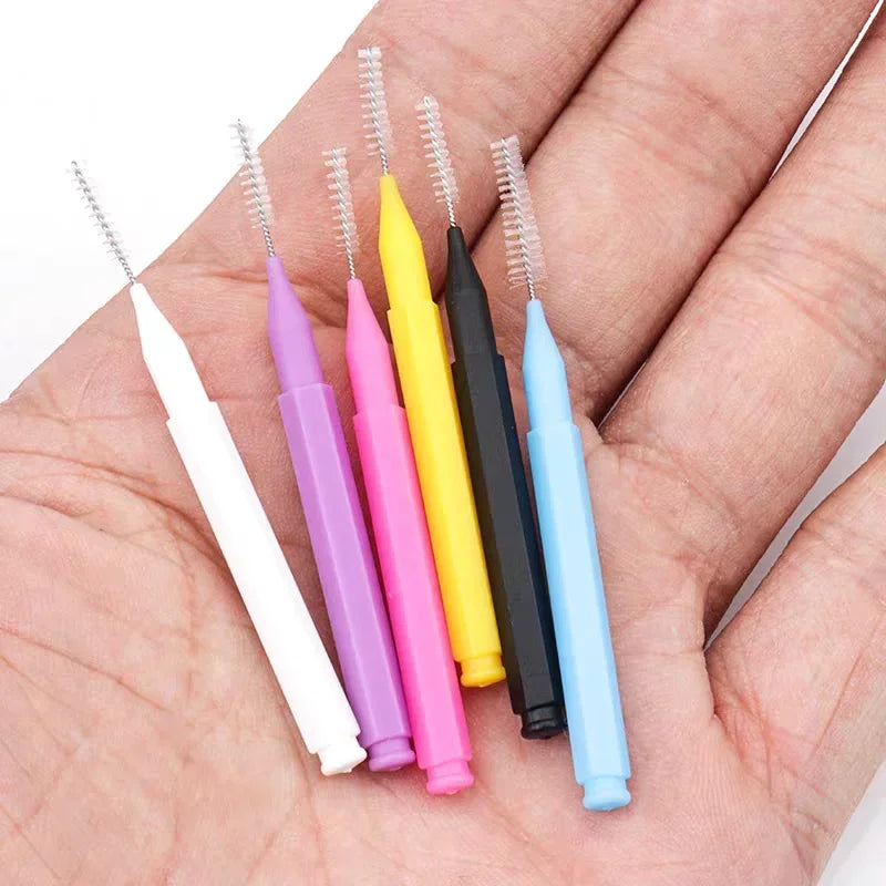 10/50PS Portable Mini Eyebrow Brushes Disposable Eyelash Brow Lifting Brush Applicators Lash Extension Comb Beauty Makeup Tools