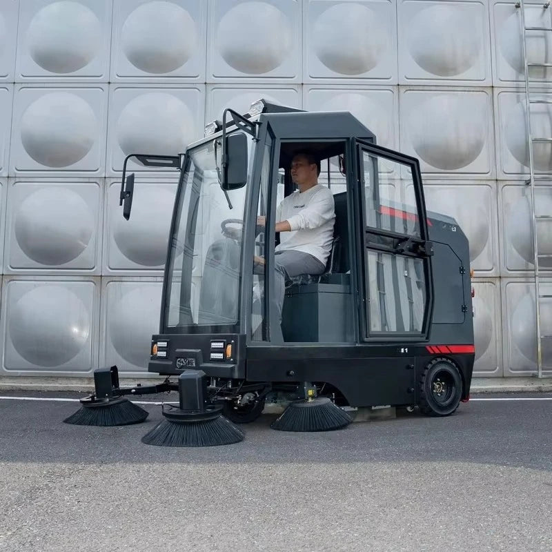 Floor Sweeper Cleaning Machine Industrial Ride-on Street Sweeper Car