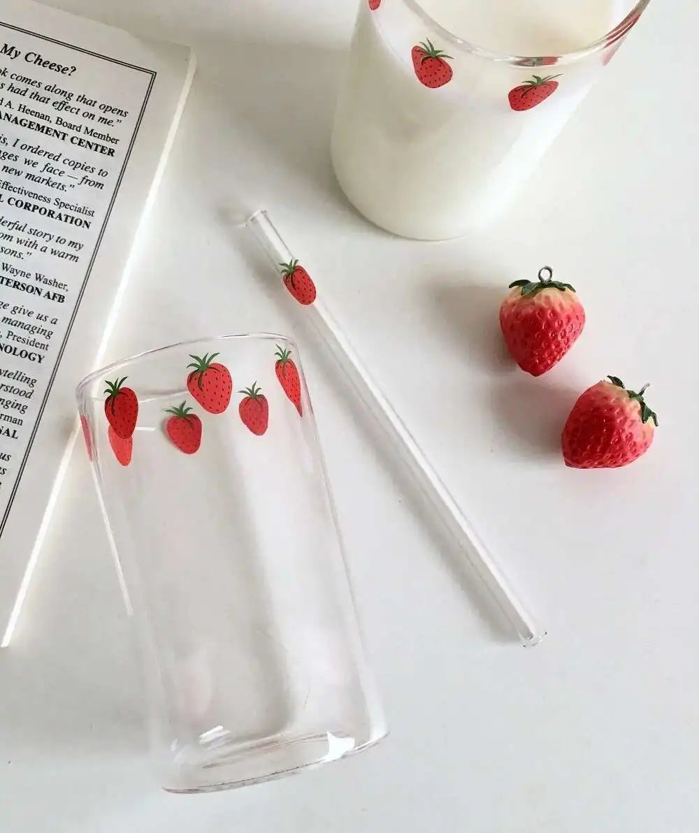 300ml 10oz High borosilicate Nana Cute Strawberry Water Milk Drinking Glasses Cup With Straw