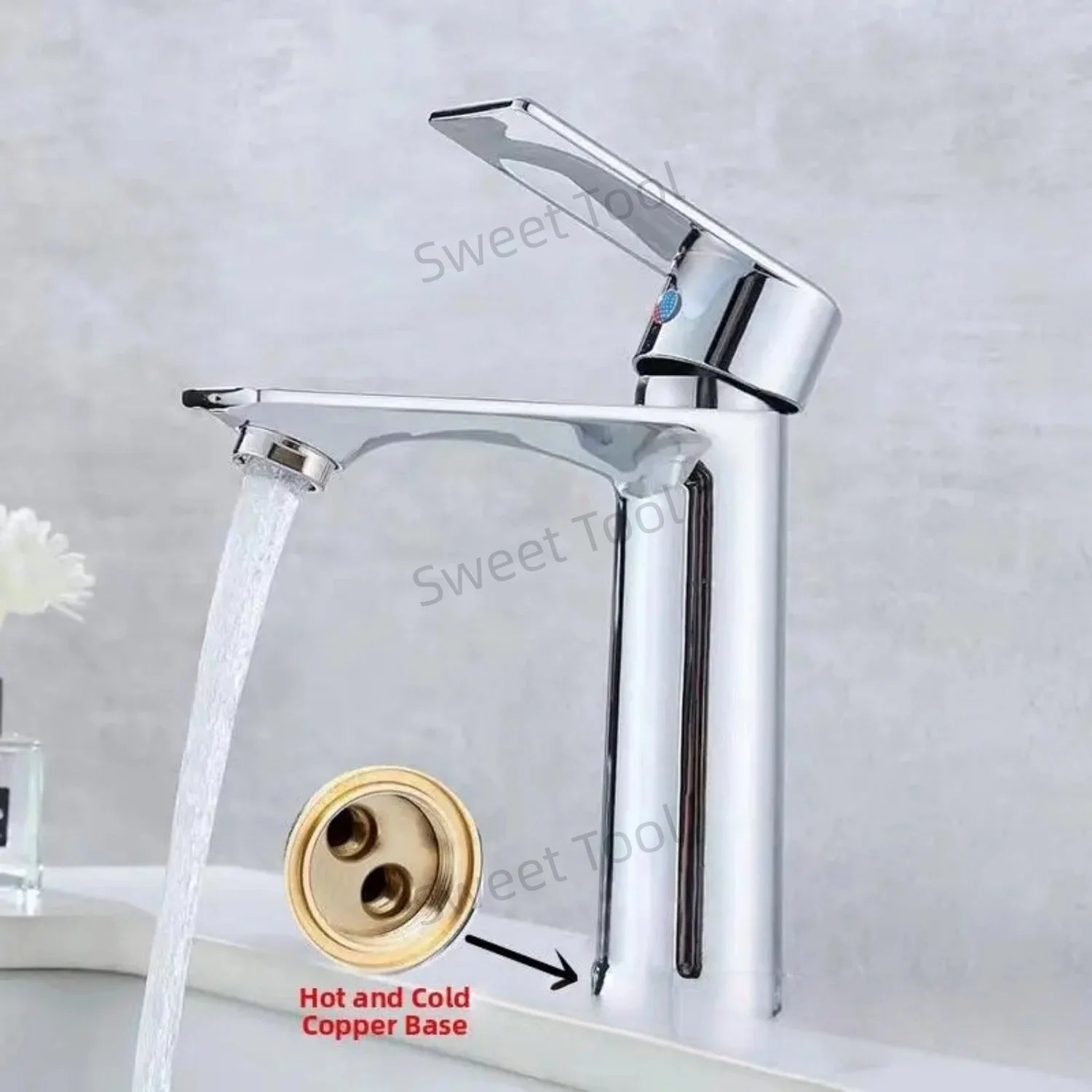 Chrome Bathroom Faucet Wash Basin Mixer Tap Hot & Cold Deck Mounted Water Tap Single Handle Single Hole for Household Kitchen