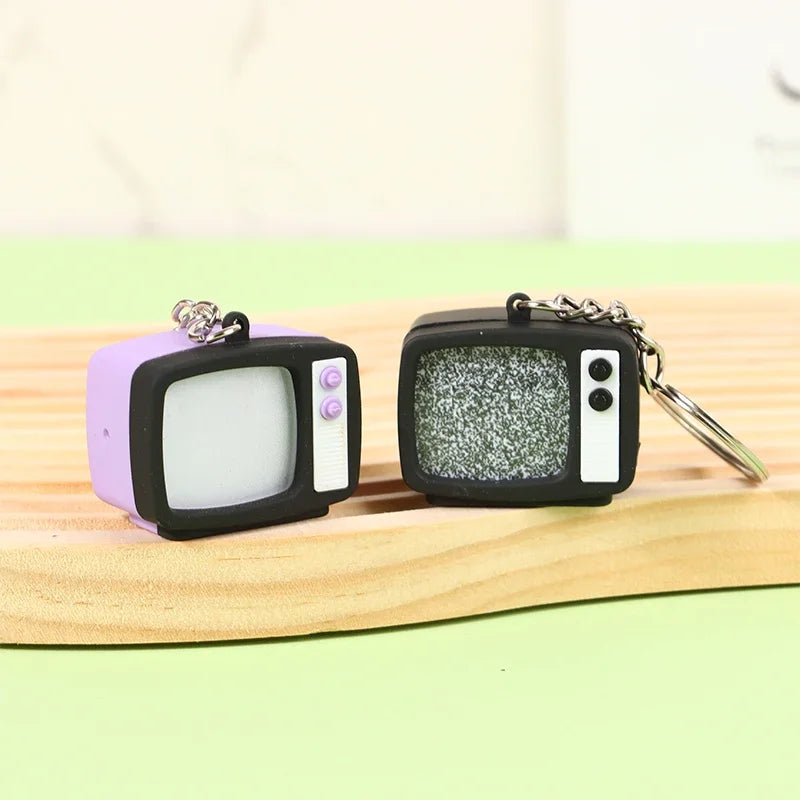 Creative Mini Retro Television Keychain Miniature Television Tv Model Toy Creative Children Toy Keychain Pendant
