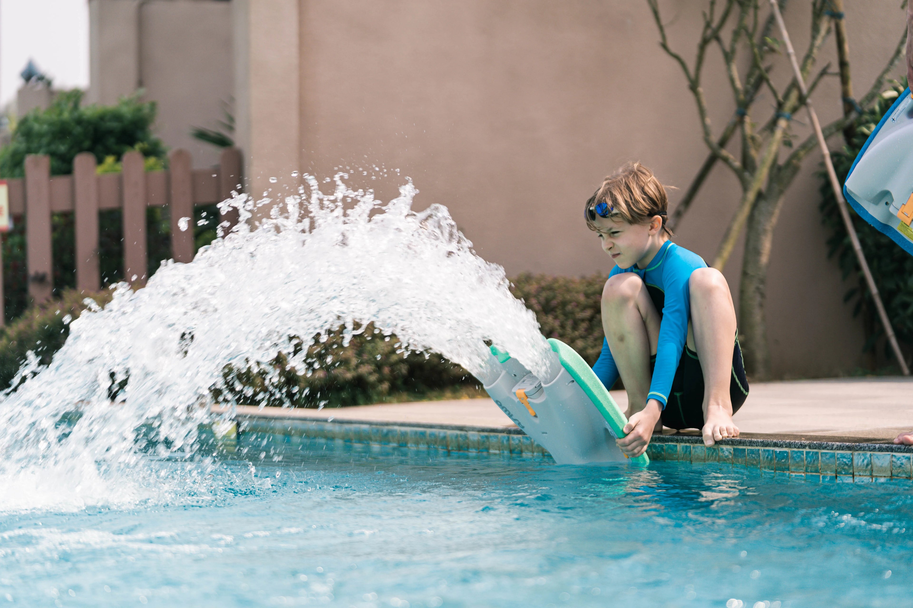 Asiwo Mako Electric Swimming Kickboard For Snorkeling Swimming Board For Adults Battery Powered For Kids For Pool
