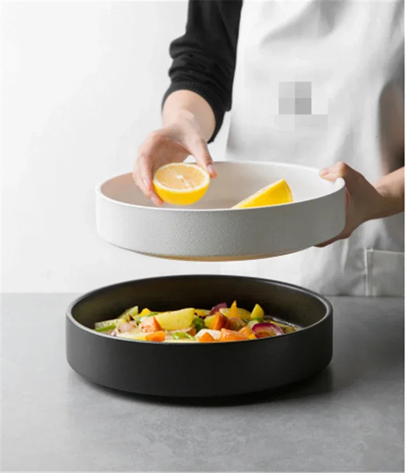 Simple black and white deep plate soup plate Western dish round dish salad plate frosted ceramic large baked household