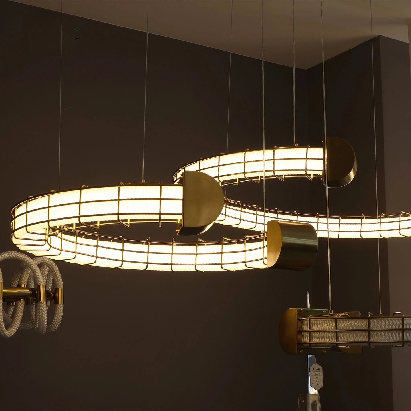 Modern Luxury LED Pendant Light for Living Room Villa Kitchen Island Table Round Iron Dining Hanging Chandelier Home Decor