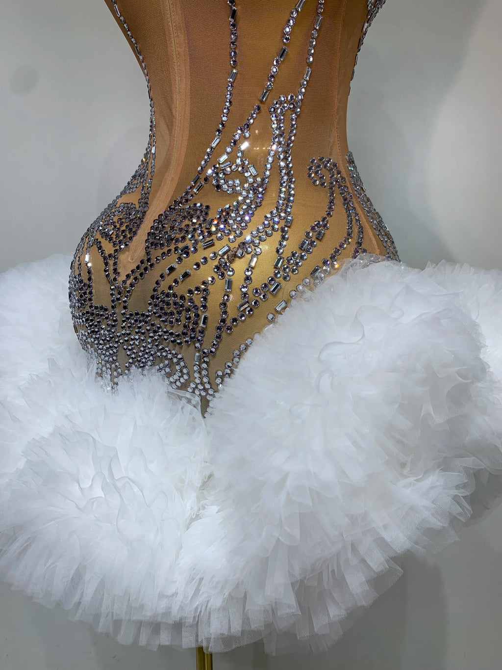 Luxury Women Sexy Sparkly Rhinestone Sleeveless Mesh See Through Bodycon Mini Birthday Dress Evening Party Performance Costume