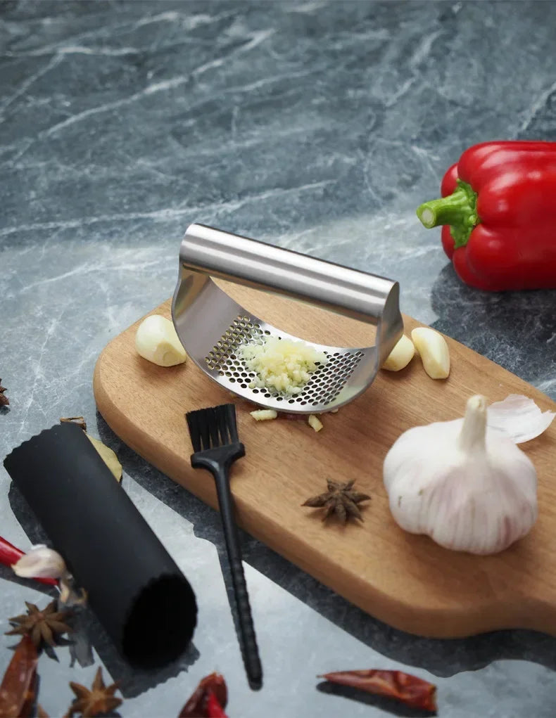 Upgraded Stainless Steel Garlic Press Squeezer Manual Garlic Ginger Rocker Crusher Garlic Cutting Mince Tools Kitchen Gadgets