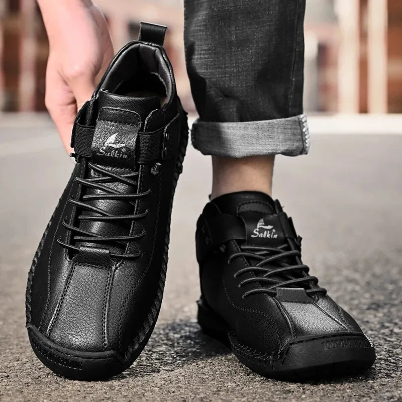 New 2025 Handmade Leather Casual Men Shoes Design Sneakers Man Breathable Leather Shoes Men Ankle Boots Outdoor
