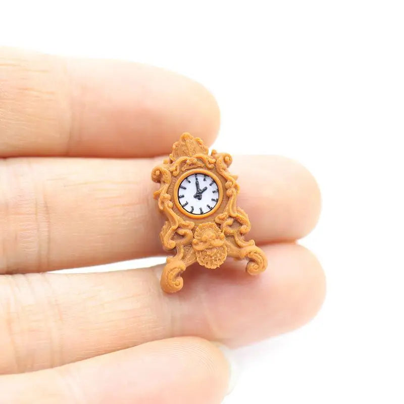 1Pcs 1:12 Scale Dollhouse Miniature Clock Old Style Table and Floor Clocks for Display and Dollhouse Scene Decor
