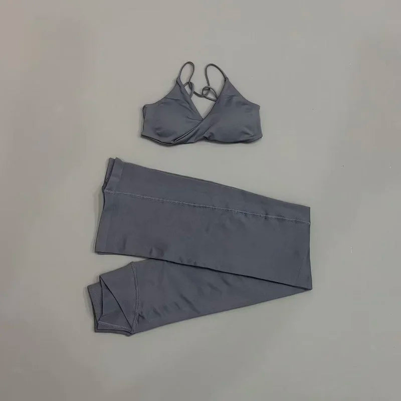 2Pcs Yoga Set Seamless Women Twist Front Sports Bra and Vision Flares Leggings Sets Scrunch Butt Cross Waist Gym Flare Pants Set